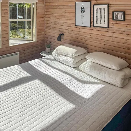 Three-bedroom In Vaggerlose *