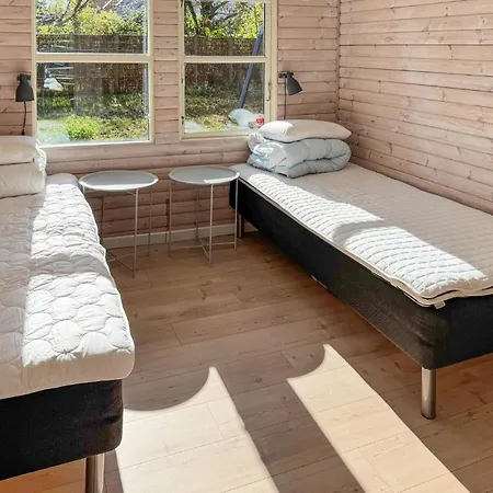 Dom wakacyjny Three-bedroom In Vaggerlose *